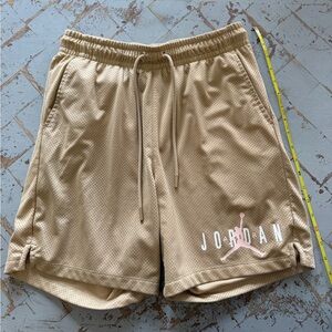 Jordan Beige Athletic Men's Basketball Shorts Medium